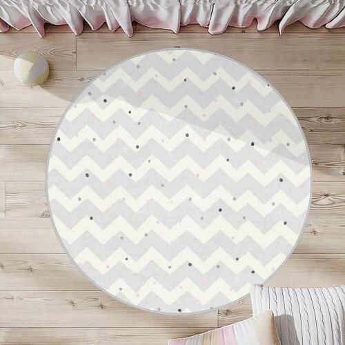 Beyaz Çocuk Odası Halısı gri çizgiler pembe siyah gri yuvarlak şekiller