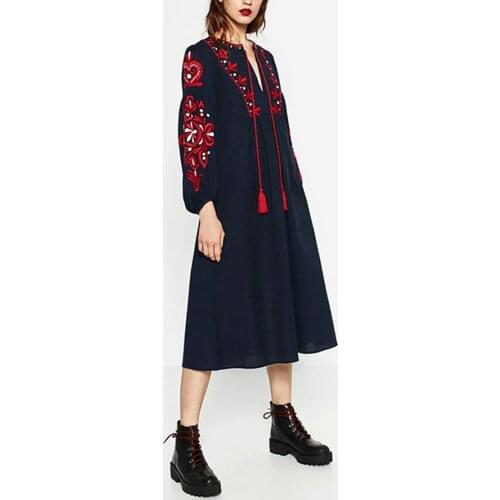 Long Boho dresses 2017 Ethnic Floral Embroidery v-neck tassel lantern long Sleeve dress vintage Casual women dress vestidos