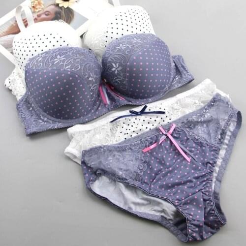 DaiNaFang Brand New Sexy Plus Size 38/85 40/90 42/95 CDE Full Cup Deep V Push Up Bra Adjusted Straps Comfortable Brassiere