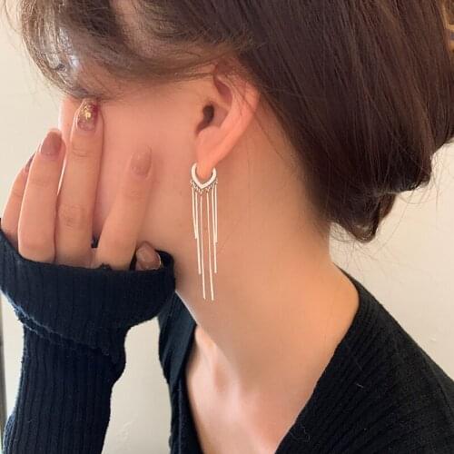 Fashion Woman Earrings Love Ear Buckle Tassel Pendant Simple Temperament Student High End Design Earring Romantic Women Jewelry