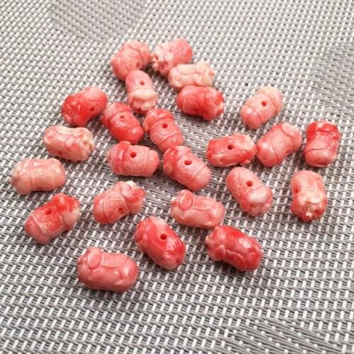 Synthetic Coral Engraving Pig Shape Punch Loose Isolation Bead for Jewelry Making Necklace DIY Bracelet Accessories for Women