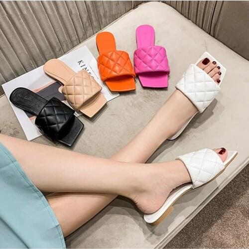 2021 Square Toe Slippers Flat Heel Women Embroidery Diamond Slides Shoes Summer Outdoor Beach Sandal Slipper Flip Flop