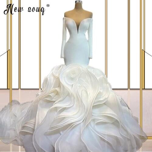 Long Train Wedding Dresses Ruffles Gown Mermaid Wedding Gown Bridal Romantic V-Neck Court Train Princess Bride Gown Robe