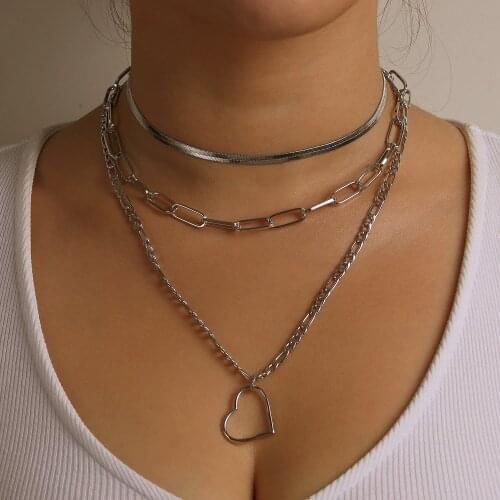 Multi-layer Fashion Alloy Hollow Heart Necklace Pendant for Women Creative Personality Short Choker Thick Chain Necklace Jewelry