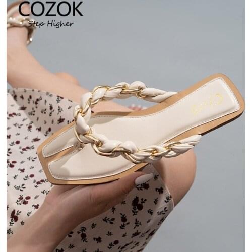 2021 Summer Woman Slippers Feather Slip On Slides Fashion Brand Square Toe Flip Flops Metal Chain Female Outdoor Casual Sandals