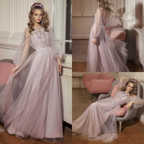 2020 Evening Dresses Illusion Long Sleeves Lace Appliques Special Occasion Gowns Button Back Floor Length Prom Dress