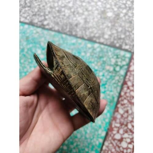 Ancient Chinese divination sticks came in a bronze turtle shell box, Divination articles bronze tortoise shell box