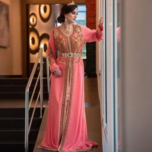 Pink Long Sleeves Elegant V-Neck A-line Floor Length Evening Dress Gold Appliques Muslim Dubai Prom Dress Formal Custom Made