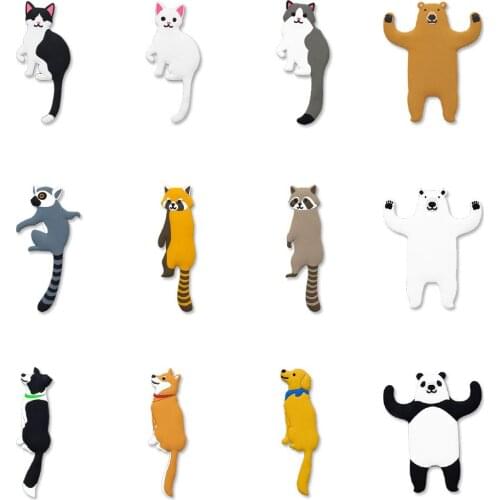 IAMPRETTY 2019 Hot Sale 2PC/PAIR Cute Animals Wall Hooks Decorative Bear Dog Cat Raccoon Hook Hanger Accessory For Keys Sundries