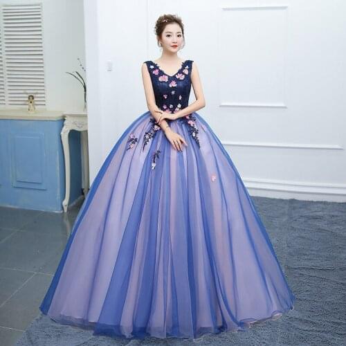 Vestidos 2020 Elegant V-neck Classic Flower Appliques Noble Ball Gown Sweet Quinceanera Dresses Party Prom Formal Dress