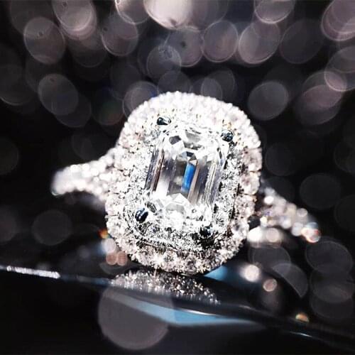 New Fashion Luxury High-end Square Ladies Engagement Ring Exquisite Zircon Ring Hand Jewelry