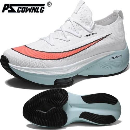 Top Quality Couples Athletic Sneaker 2021 Light Weight Mans Sport Shoes Soft Sole Gym Shoes Fashion Boy Breathable Walking Shoes