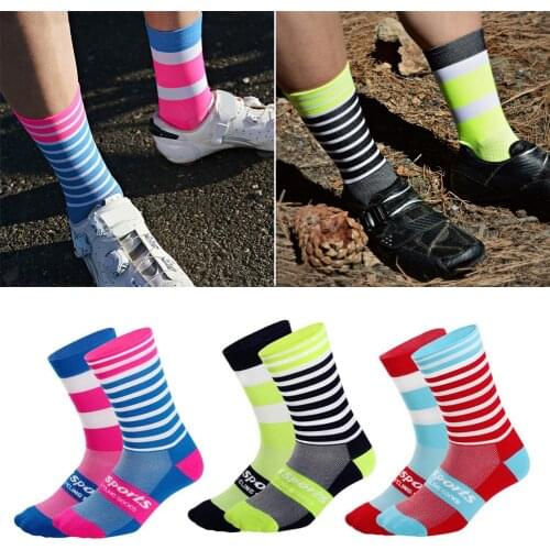 1Pair Of Outdoor Sport Socks Riding Running Sock Breathable Road Bicycle Socks Basketball football cycling Fitness socks