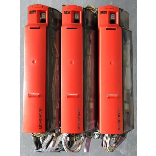 SEW SERVER DRIVER MDX61B0005-5A3-4-00 WITH A COMMUNICATION CARD DER11B SPOT STOCK USED GOOD IN CONDITION