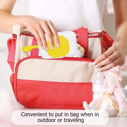 Portable Wet Tissue Box Fine Workmanship Holiday Gift Birthday Gift Lightweight And Durable Wet Tissue Box Fine Workmanship