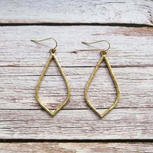 ZWPON Fashion Gold Plating Teardrop Hollow Drop Earrings Morocco Alloy Teardrop Dangle Drop Earrings for Woman Jewelry Wholesale