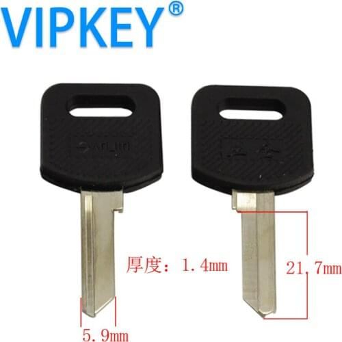 A110 Glue 9 boss table right blank key