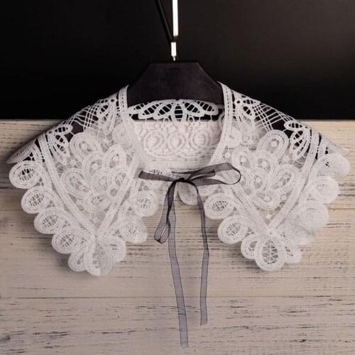 Fashion Women Lace Hollow Out Women Blouse Fake False Collar Clothes Shirt Detachable Collars Shirt Apparel Accessories