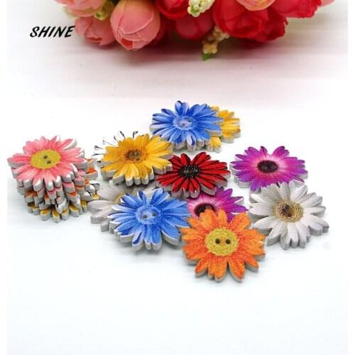 50PCs Wooden Sewing Buttons Scrapbooking Chrysanthemum Shape Mixed 2 Holes Costura Botones Decorate bottoni botoes