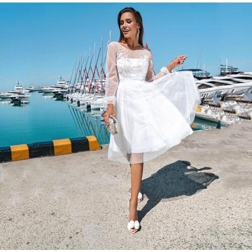 Summer Beach Short Long Sleeves Wedding Dresses Lace Wedding Gowns Jewel Neck Knee Length Bridal Dresses Beading Bow Belt 2021