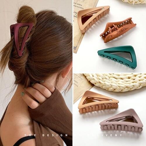 1PC Elegant Resin Solid Color Hair Claws Korean Hairpins Barrette Crab Hair Clips Headwear for Women Girls Hair Accessories