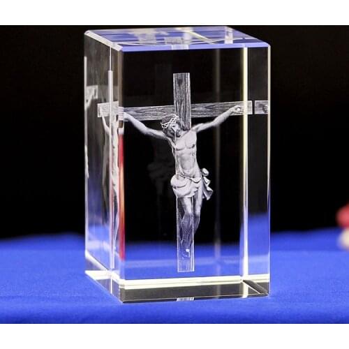6 Kinds Christian Catholic Jesus Portrait Crystal Ornaments Creative 3D Carved Jesus Cross Home Decoration Accessories Modern