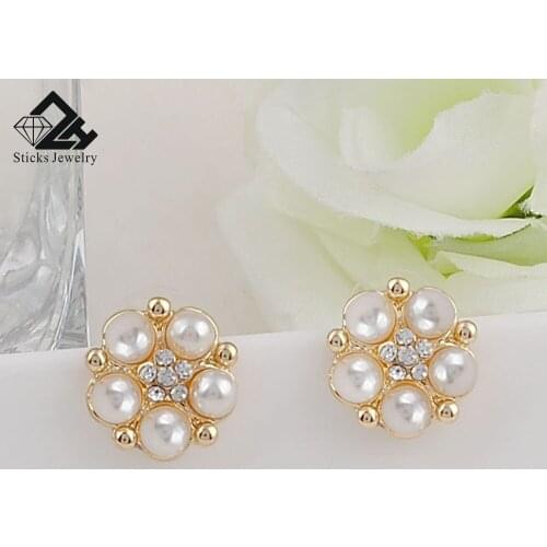 Pearl Flower Stud Earrings Fashion Jewelry for Women Gifts