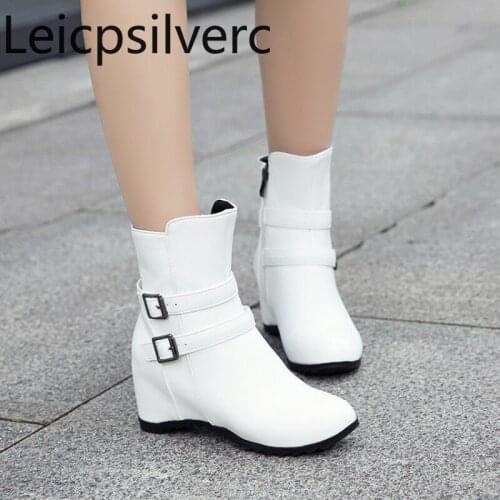 Womens Boots Autumn And Winter The New Round head zipper Internal increase mid heel Short tube Womens shoes plus size 33-43