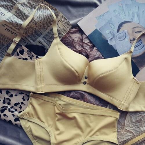 Glossy seamless underwear feminine sense gathered lingerie no steel ring silk soft cup breathable cotton mid-thickness bra set