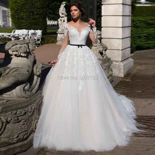 Vestido De Noiva Ball Gown Wedding Dresses Long Sleeves Lace Appliques Scoop Button Illusion Bridal Gown Court Train
