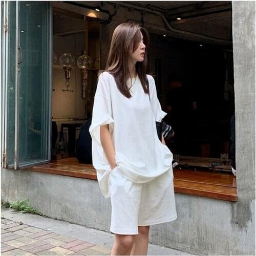 2021 summer fashion two-piece female loose high waist casual sports leggings Korean white short-sleeved T-shirt shorts