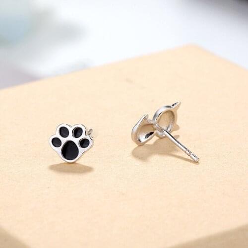 Cat Paw Stud Earrings For Women Asymmetric Sweet Cute Fashion Korea Style New Student Lady Party Jewelry Wholesale Gift BOYULIGE