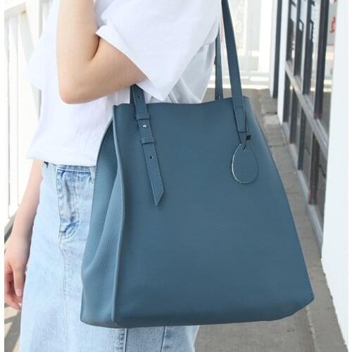 Fashion Large Capacity Tote Square Women Handbags 100% Genuine Leather Shoulder Bag Female Solid Messenger Bags With Liner Bag