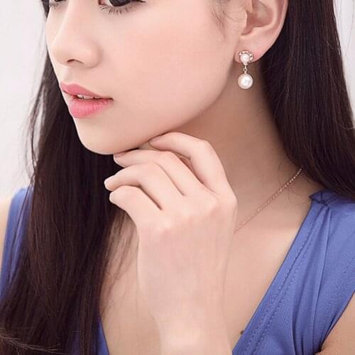 2020 Dollybling Hypoallergenic Earrings High Quality Temperament Wild Rhinestone Pearl Stud Earrings for Woman Girl