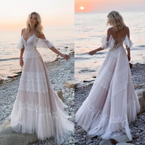 2020 Bohemian Wedding Dresses Off Shoulder Lace Appliques Bridal Gowns Sexy Backless Beach A Line Wedding Dress Robe De Mariee