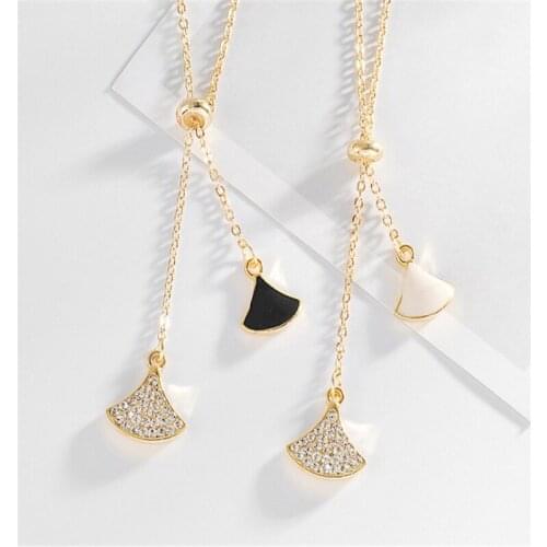 Fashionable European and American ladies adjustable necklace fan-shaped clavicle chain