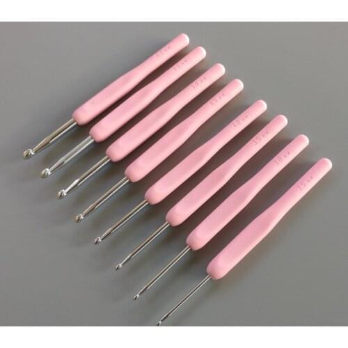 8pcs Knitting Needles Mixed Metal Hook Crochet Template Kit TPR And Aluminum For Loom Tool Band DIY Crafts Pink 13.9cm