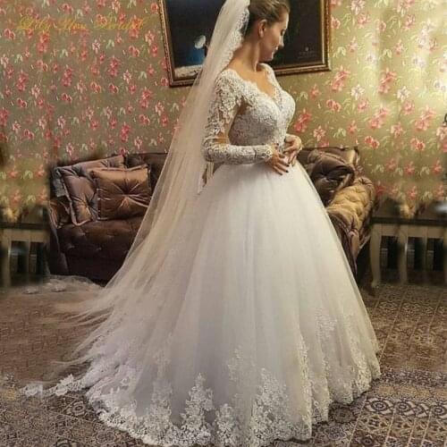 Classic Long Sleeve A Line Wedding Dresses V Neck Lace Appliques Tulle Bridal Gowns with Beaded Belt