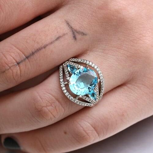 Luxury Silver Color Oval Cut Sea Blue Gems Crystal Wedding Ring Noble Bridal Engagement Ring Women Valentines Day Gift