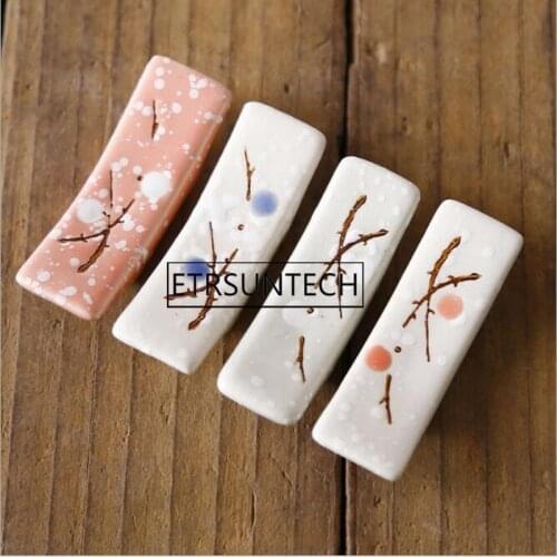 100pcs Japanese Style Ceramic Snowflake Design Chopsticks Holder Home Kitchen Chopstick Rest Stand Care Gadget Tools