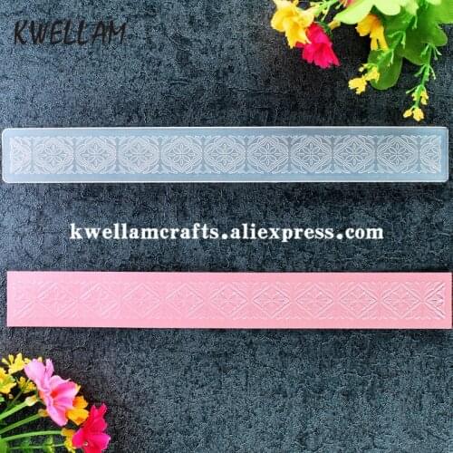 Lattice Pattern Plastic Embossing Folder For Scrapbook DIY Album Card Tool Plastic Template 21.5x2.6cm KW8101225