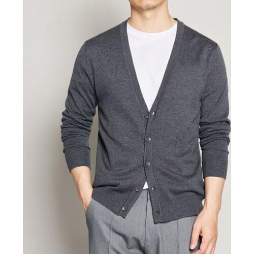 Cardigan Male Autumn New Solid Color Cardigan Knitted Fashion Brand Cardigan Cotton Casual Buttoned Cardigan Mens Sweater O11