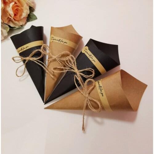 50 pcs/100pcs 15cm*15cm Kraft Paper Cone Vintage chocolate Boxes Wedding Party Favors Souvenirs Gifts for guests