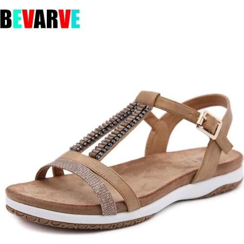 BEVARVE Low-heeled Shoes