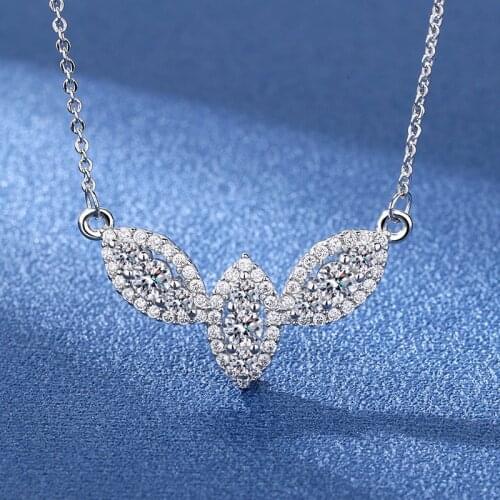 Fashionable and Beautiful Butterfly Pendant Necklace Silver Color Exquisite Zircon Necklace Charm Womens Leisure Party Jewelry