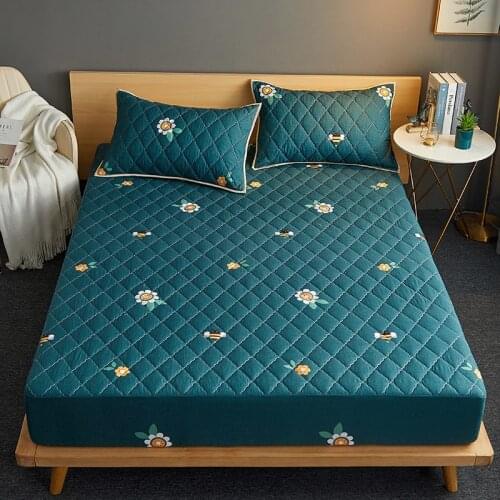 Fashion Print Quilted Bed Mattress Protector Breathable Waterproof Fitted Bed Sheet All Seasons Cozy Bedspread Cover