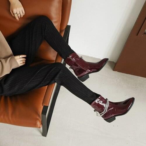 Super size chain womens autumn / winter 2020 new European and American thick heel bright faced barefoot boots Chelsea boots 44