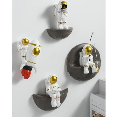 Nordic Wall Decoration Astronaut Resin Wall Shelves Home Decor Aesthetic Living Room Decoration Hanging Wall Shelf Gifts