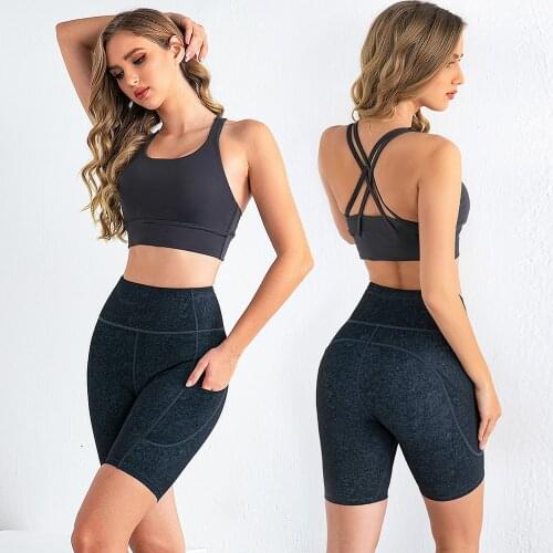 New Spring And Summer Beauty Back Womens Brocade Belt Pocket Capris Sports Two Piece Yoga Suits V035