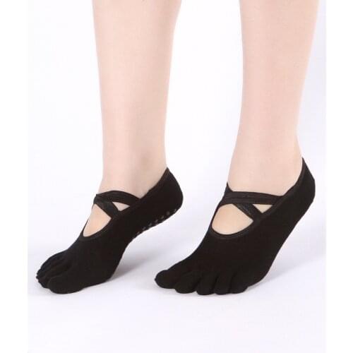 Yoga Socks Backless Anti-Slip Five Toe Sticky Dots Bottom Fitness Gym Socks Ladies Sports Socks Pilates Ballet Socks Yoga shoes